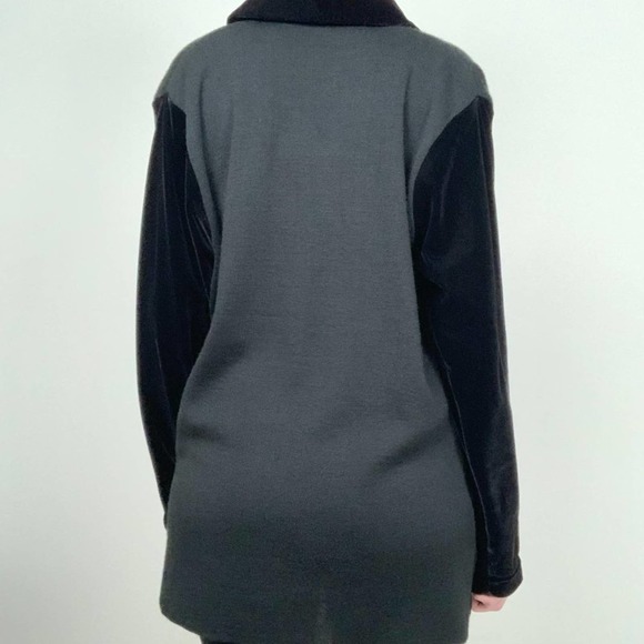 Vintage Warner Bros Tweety and Penelope Jacket - Picture 10 of 14